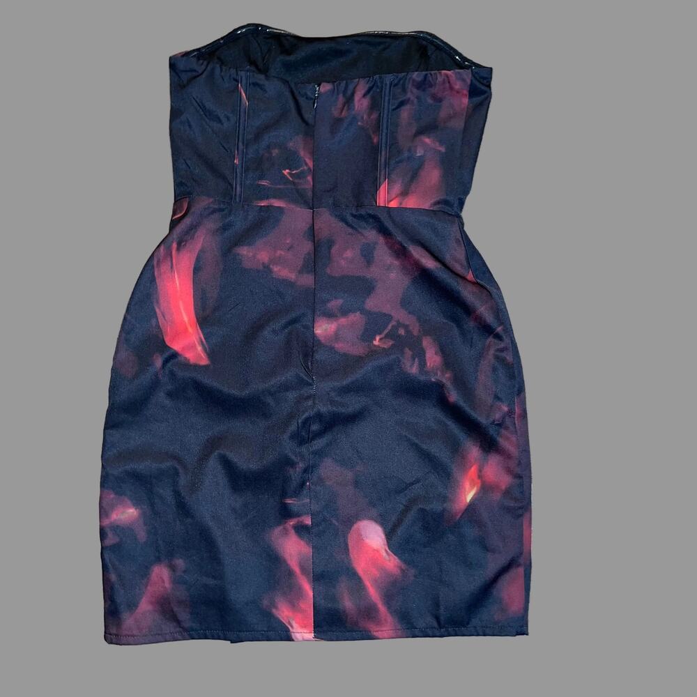Fashion Nova Strapless Corset Mini Dress Size XS Black Red Abstract Bodycon
